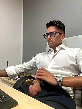 Snapshot of masterboss_ chatting on September 2025 01:22:02 PM masterboss  online show from September 2025 01:22:02 PM