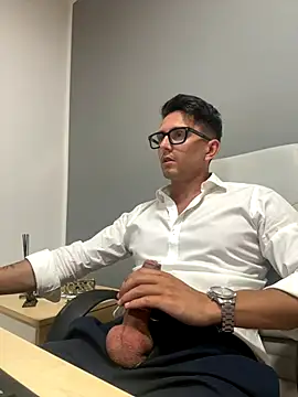 Snapshot of masterboss_ chatting on September 2025 11:45:01 AM masterboss  online show from September 2025 11:45:01 AM