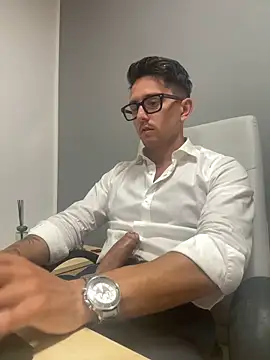 Snapshot of masterboss_ chatting on September 2025 11:33:01 AM masterboss  online show from September 2025 11:33:01 AM