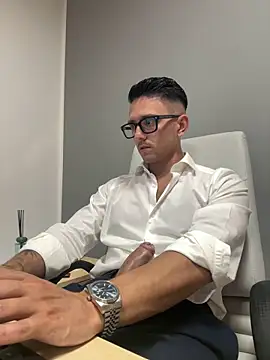 Snapshot of masterboss_ chatting on September 2025 11:47:01 AM masterboss  online show from September 2025 11:47:01 AM