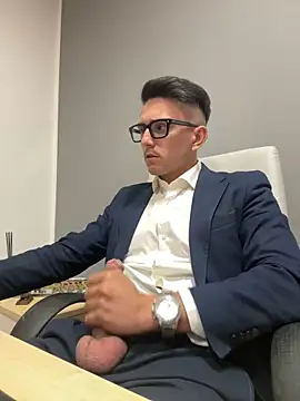 Snapshot of masterboss_ chatting on October 2025 11:41:02 AM masterboss  online show from October 2025 11:41:02 AM