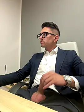 Snapshot of masterboss_ chatting on October 2025 01:04:02 PM masterboss  online show from October 2025 01:04:02 PM