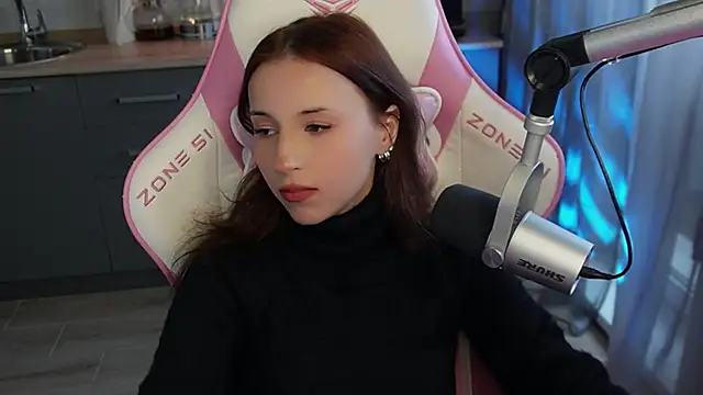 Snapshot of BOOLOCHKAA chatting on December 2024 07:33:02 AM BOOLOCHKAA online show from December 2024 07:33:02 AM