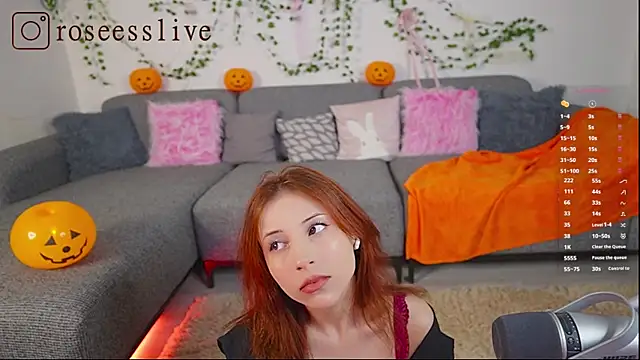 Snapshot of BOOLOCHKAA chatting on November 2025 12:18:02 PM BOOLOCHKAA online show from November 2025 12:18:02 PM