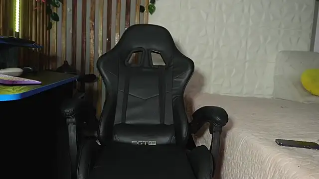 Snapshot of argiee_taylorxs2 chatting on February 2025 12:28:01 AM argiee taylorxs2 online show from February 2025 12:28:01 AM