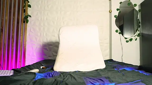 Snapshot of argiee_taylorxs2 chatting on March 2025 10:15:01 PM argiee taylorxs2 online show from March 2025 10:15:01 PM