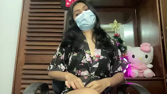 Princess Lily online show from December 2024 01:06:01 PM