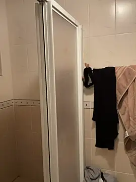 Snapshot of hihi0169 chatting on December 2024 05:22:02 PM hihi0169 online show from December 2024 05:22:02 PM