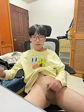 Snapshot of hihi0169 chatting on February 2025 10:21:02 PM hihi0169 online show from February 2025 10:21:02 PM