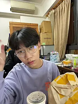 Snapshot of hihi0169 chatting on March 2025 06:05:02 PM hihi0169 online show from March 2025 06:05:02 PM