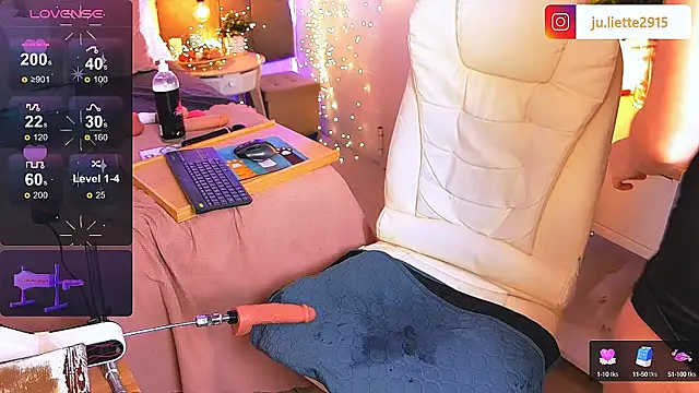 JulietteVolpeWyorika online show from March 2025 12:00:02 AM