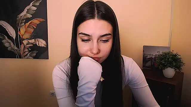 Lili magic online show from September 2025 12:29:02 PM