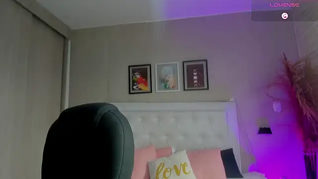 emma  smith1 online show from March 2026 02:34:01 PM