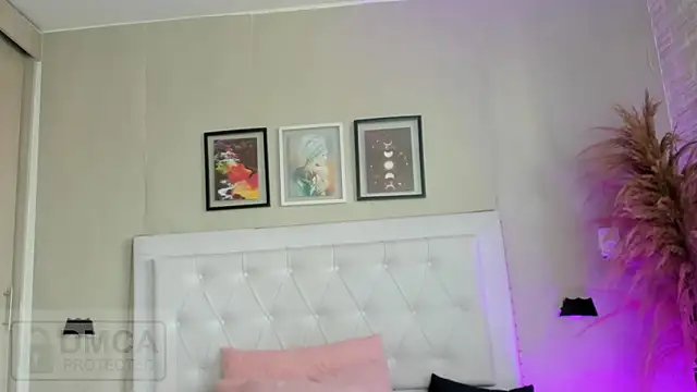 Snapshot of emma__smith1 chatting on March 2026 12:42:01 PM emma smith1 online show from March 2026 12:42:01 PM