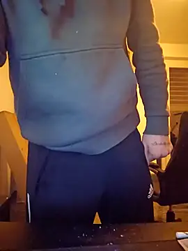 Snapshot of Daddyslegacy chatting on January 2025 10:37:01 PM Daddyslegacy online show from January 2025 10:37:01 PM