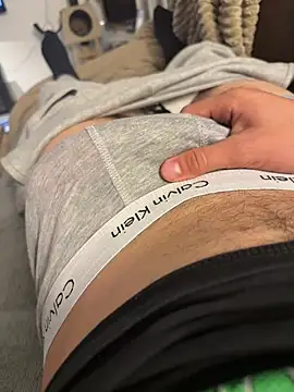 Snapshot of Daddyslegacy chatting on April 2026 08:44:01 PM Daddyslegacy online show from April 2026 08:44:01 PM