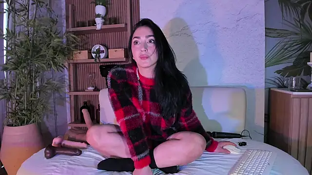 Snapshot of LIAH_IZUMI chatting on June 2026 01:28:01 PM LIAH IZUMI online show from June 2026 01:28:01 PM