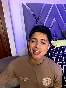 Niicky1  online show from December 2024 08:55:01 PM