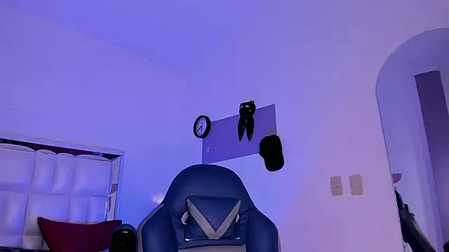 Niicky1  online show from February 2025 12:03:01 AM