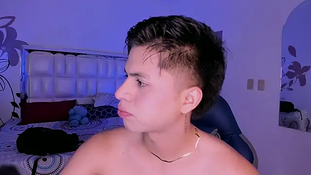 Niicky1  online show from February 2025 08:51:02 PM