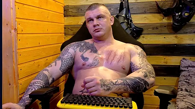 MrrKray online show from February 2026 09:07:01 PM