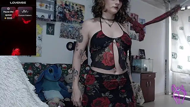 kitty22  online show from December 2025 09:00:01 PM