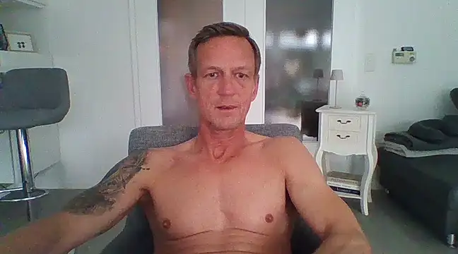 dirks71 online show from February 2025 11:35:02 AM