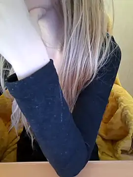 Snapshot of Elza_kom chatting on March 2026 06:35:02 AM Elza kom online show from March 2026 06:35:02 AM