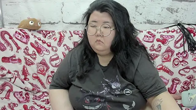 Snapshot of Nadine_asian chatting on July 2026 02:04:01 AM Nadine asian online show from July 2026 02:04:01 AM