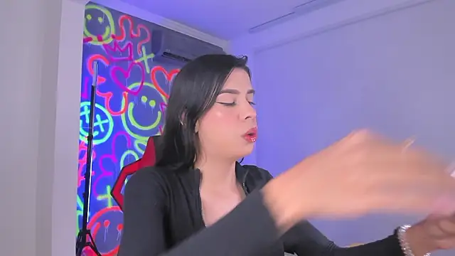 johedija online show from December 2024 07:00:02 PM