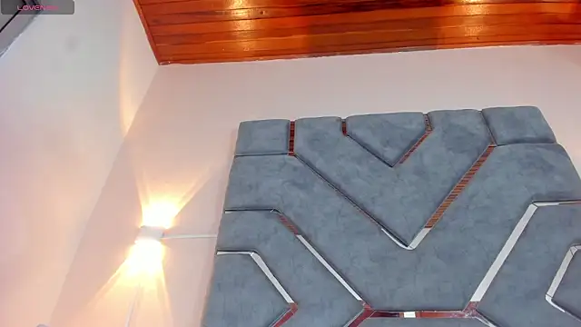 LucciaPorter online show from February 2026 01:16:01 PM