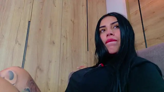 Sofhia cruz online show from January 2025 07:59:02 AM