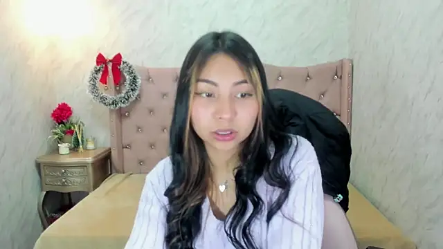 Snapshot of XSmaggiiee chatting on January 2025 02:58:02 AM XSmaggiiee online show from January 2025 02:58:02 AM