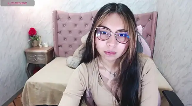 Snapshot of XSmaggiiee chatting on March 2025 01:42:02 AM XSmaggiiee online show from March 2025 01:42:02 AM