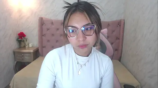 Snapshot of XSmaggiiee chatting on March 2025 02:16:02 AM XSmaggiiee online show from March 2025 02:16:02 AM