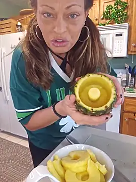 Erotic and Exotic online show from March 2026 07:43:02 PM