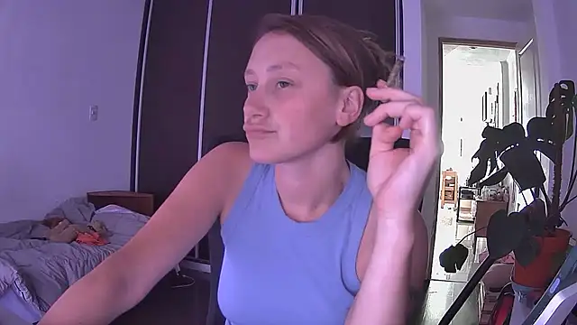 stupid babybird online show from December 2025 09:11:02 PM