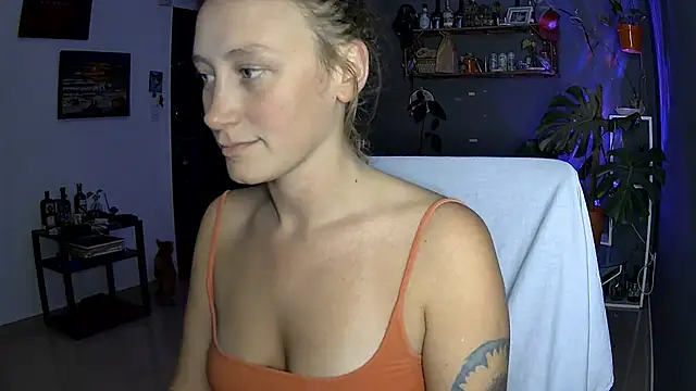 Snapshot of stupid_babybird chatting on March 2026 03:22:01 AM stupid babybird online show from March 2026 03:22:01 AM
