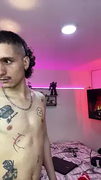 Snapshot of TheKing6ix9ine69 chatting on June 2026 11:56:02 AM TheKing6ix9ine69 online show from June 2026 11:56:02 AM