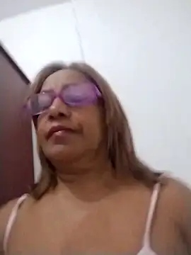 Snapshot of keyla-sensual chatting on March 2025 01:49:01 AM keyla-sensual online show from March 2025 01:49:01 AM