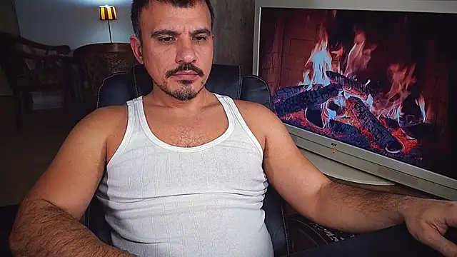 Snapshot of officeman7 chatting on December 2024 05:26:01 PM officeman7 online show from December 2024 05:26:01 PM