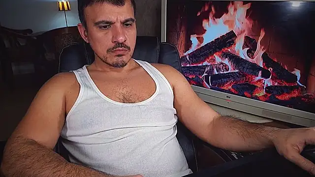 Snapshot of officeman7 chatting on February 2025 05:17:02 PM officeman7 online show from February 2025 05:17:02 PM