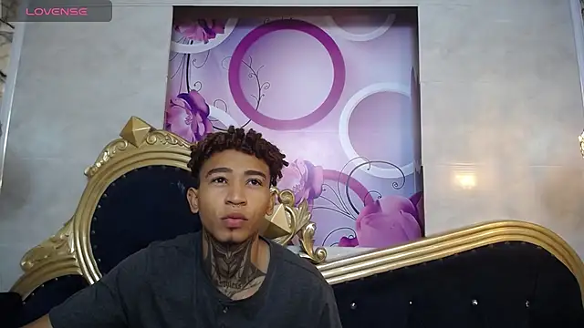 sexy blacks  online show from February 2025 11:33:01 AM