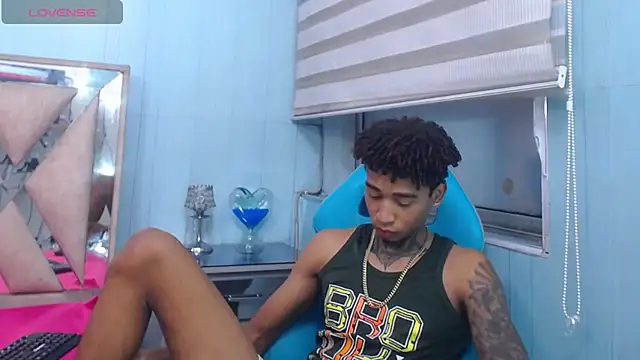 sexy blacks  online show from September 2025 11:32:01 AM