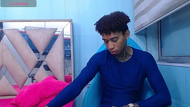 sexy blacks  online show from September 2025 11:22:02 AM