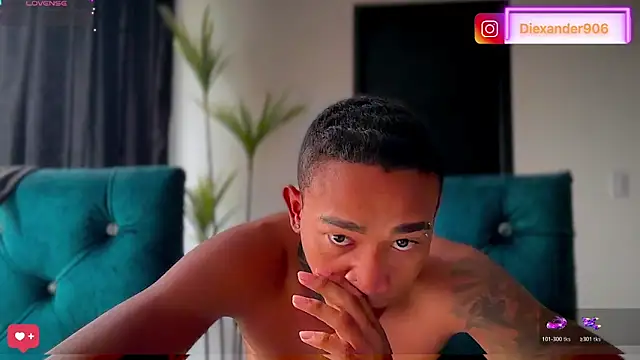 Snapshot of sexy_blacks_ chatting on July 2026 12:33:01 PM sexy blacks online show from July 2026 12:33:01 PM