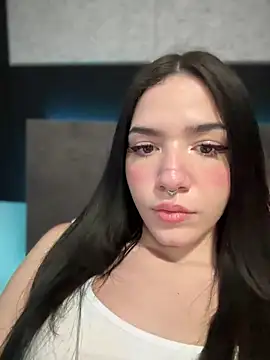 Snapshot of ShannonShanny chatting on March 2025 05:22:01 PM ShannonShanny online show from March 2025 05:22:01 PM