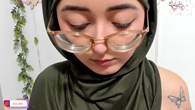 Snapshot of aysel_elid chatting on March 2026 10:42:01 PM aysel elid online show from March 2026 10:42:01 PM