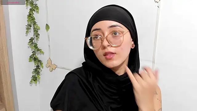 Snapshot of aysel_elid chatting on April 2026 11:43:02 PM aysel elid online show from April 2026 11:43:02 PM
