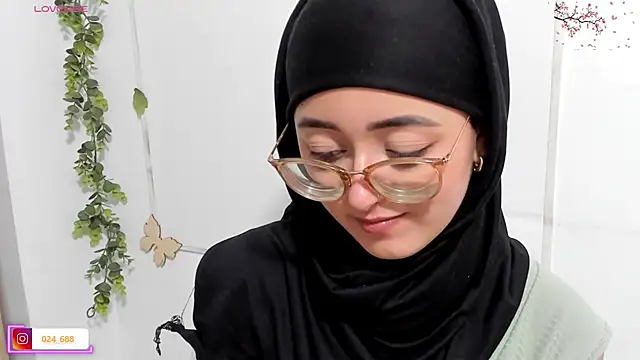Snapshot of aysel_elid chatting on May 2026 11:55:02 PM aysel elid online show from May 2026 11:55:02 PM